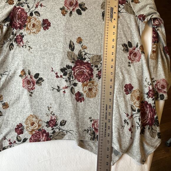 Green Envelope Women Blouse 2X Gray Floral Roses Scoop Neck Pullover Long Sleeve - Picture 5 of 8